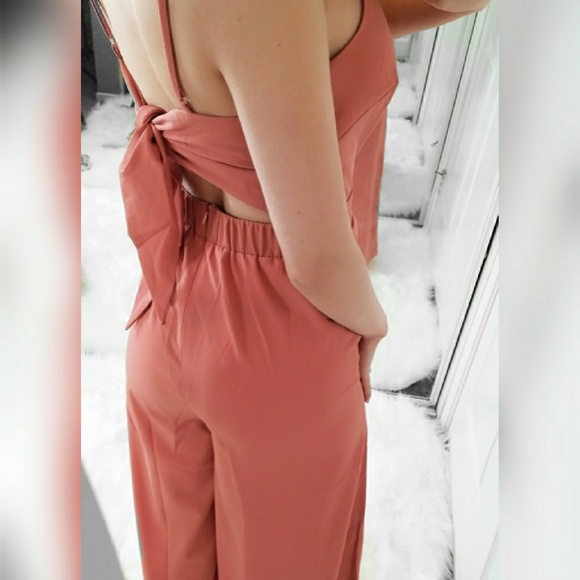 Wide Leg Jumpsuit Back Ties - Picture 4 of 6